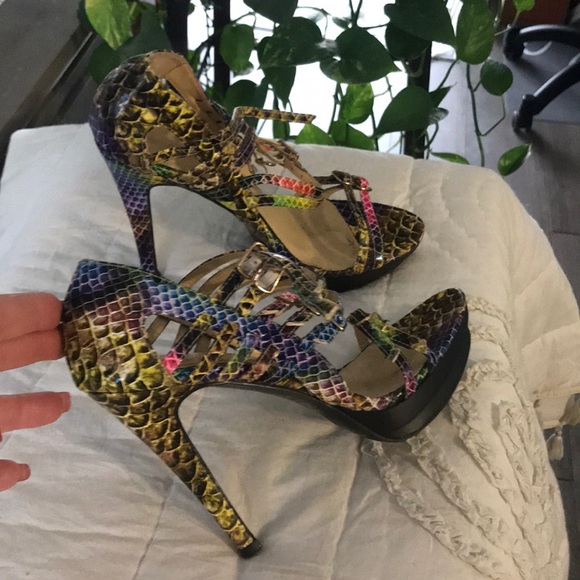 Multicolor strcpy heals - Picture 2 of 2